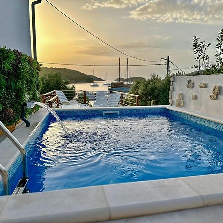Beach Villa Ema Supetarska Draga Exterior photo