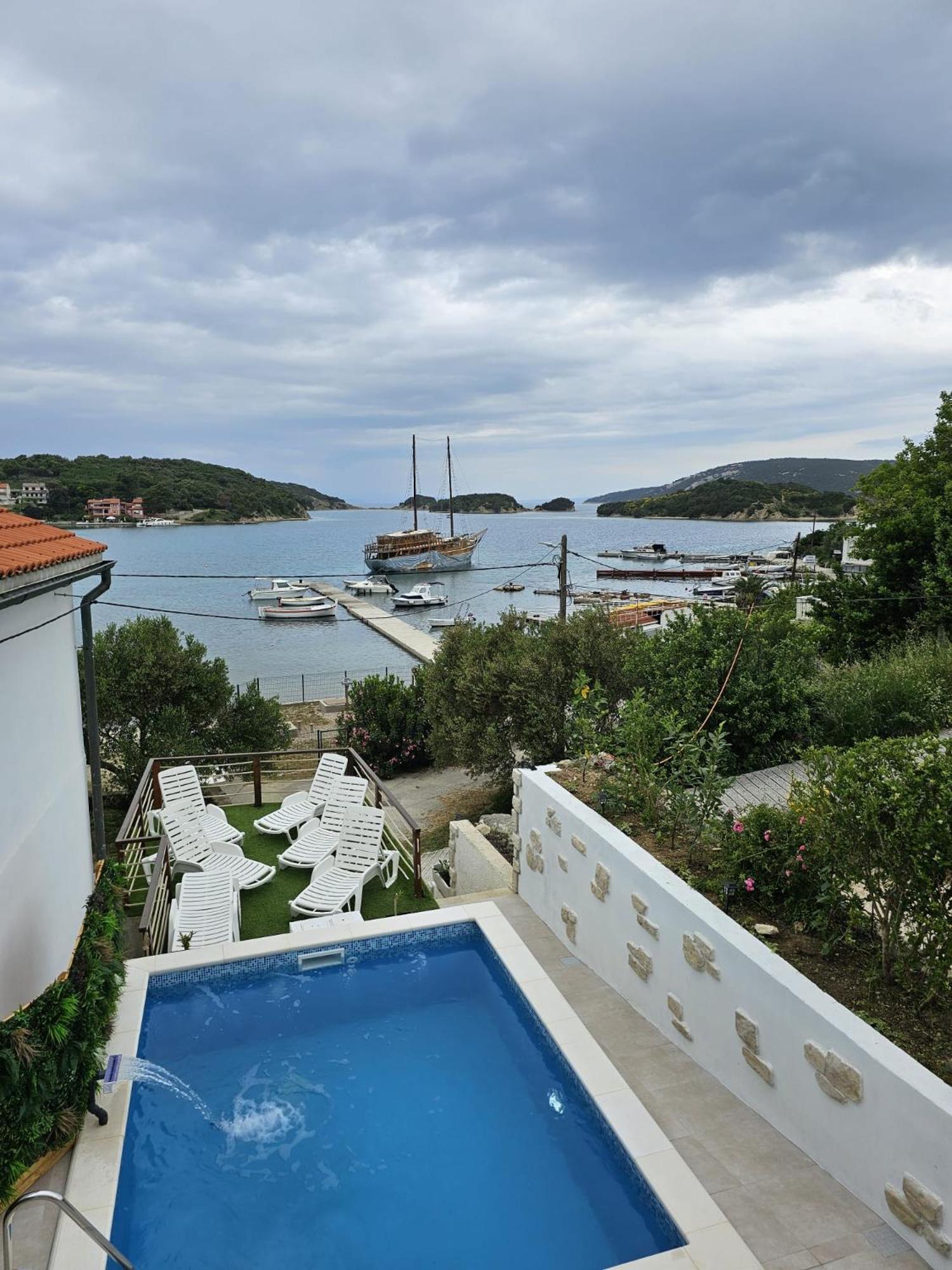 Beach Villa Ema Supetarska Draga Exterior photo