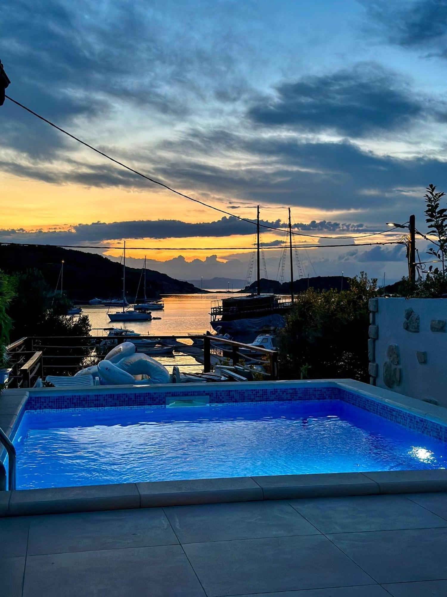 Beach Villa Ema Supetarska Draga Exterior photo