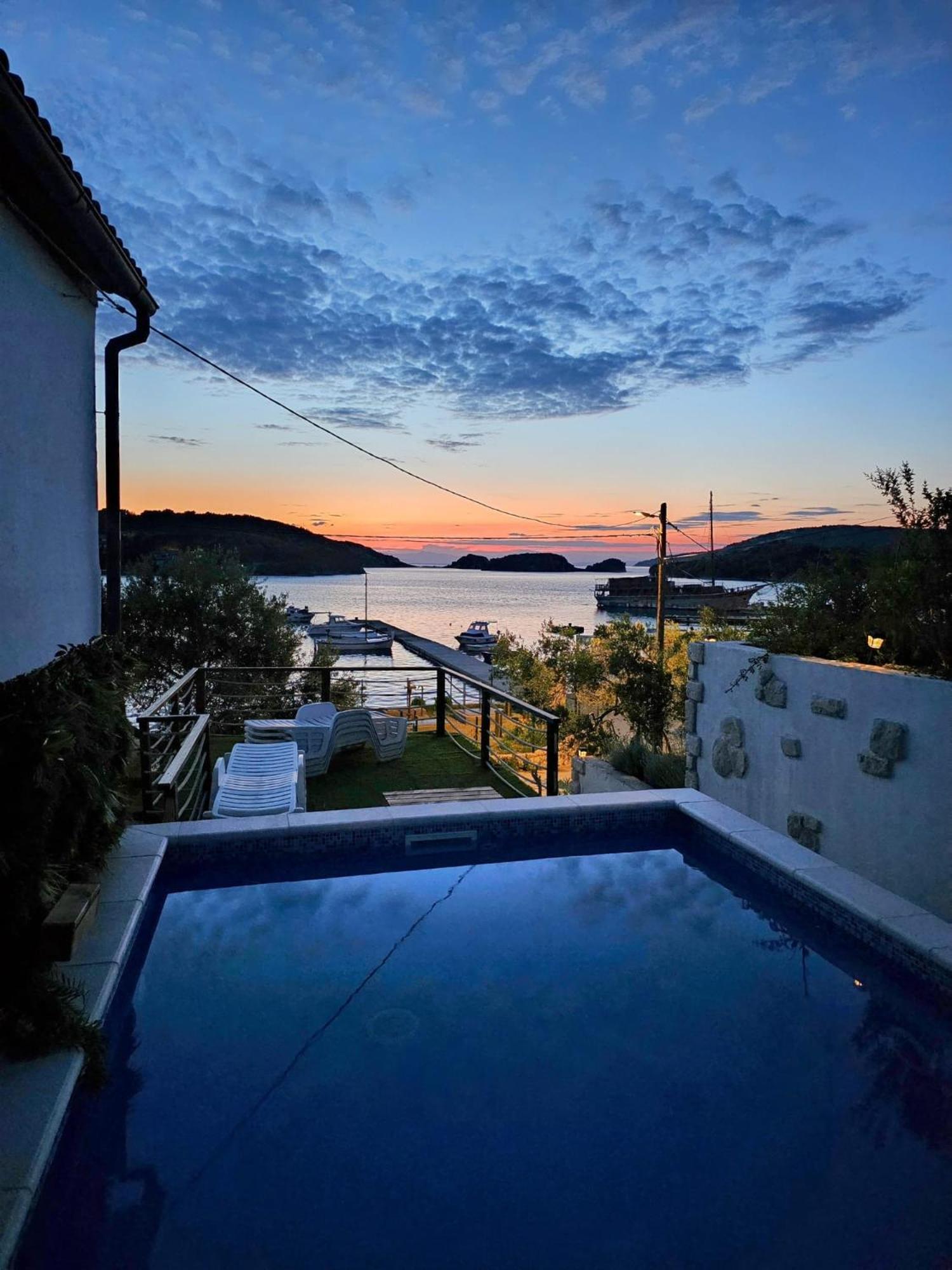 Beach Villa Ema Supetarska Draga Exterior photo
